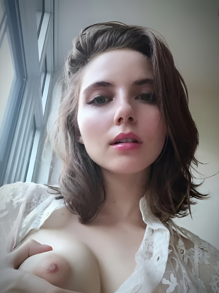 Адель привлекательная девушка из Уссурийска цена от 10000 руб