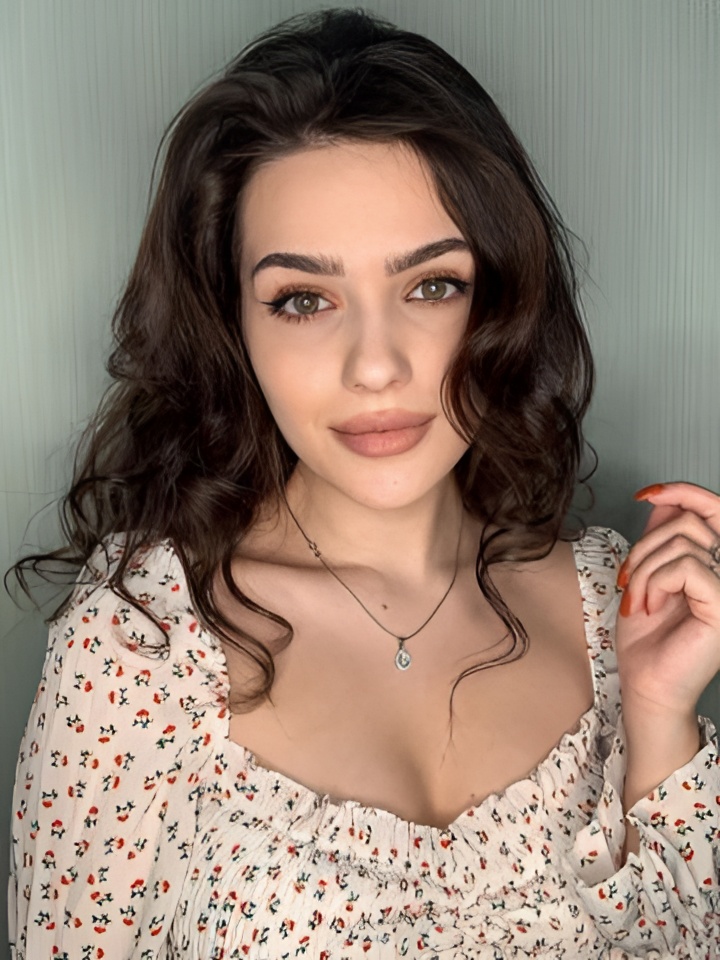 Индивидуалка Полина, доступна для личного знакомства от 5000 руб