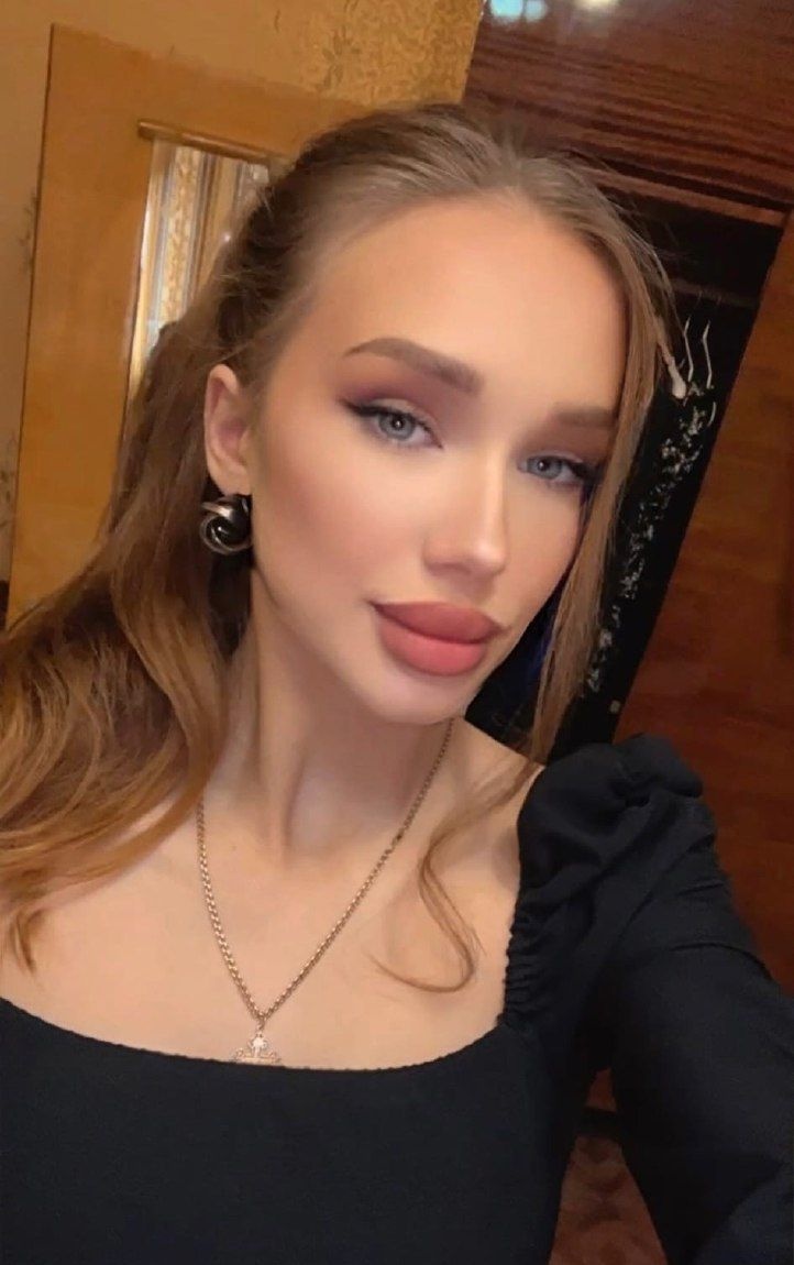 Алиса привлекательная девушка из Уссурийска цена от 3000 руб