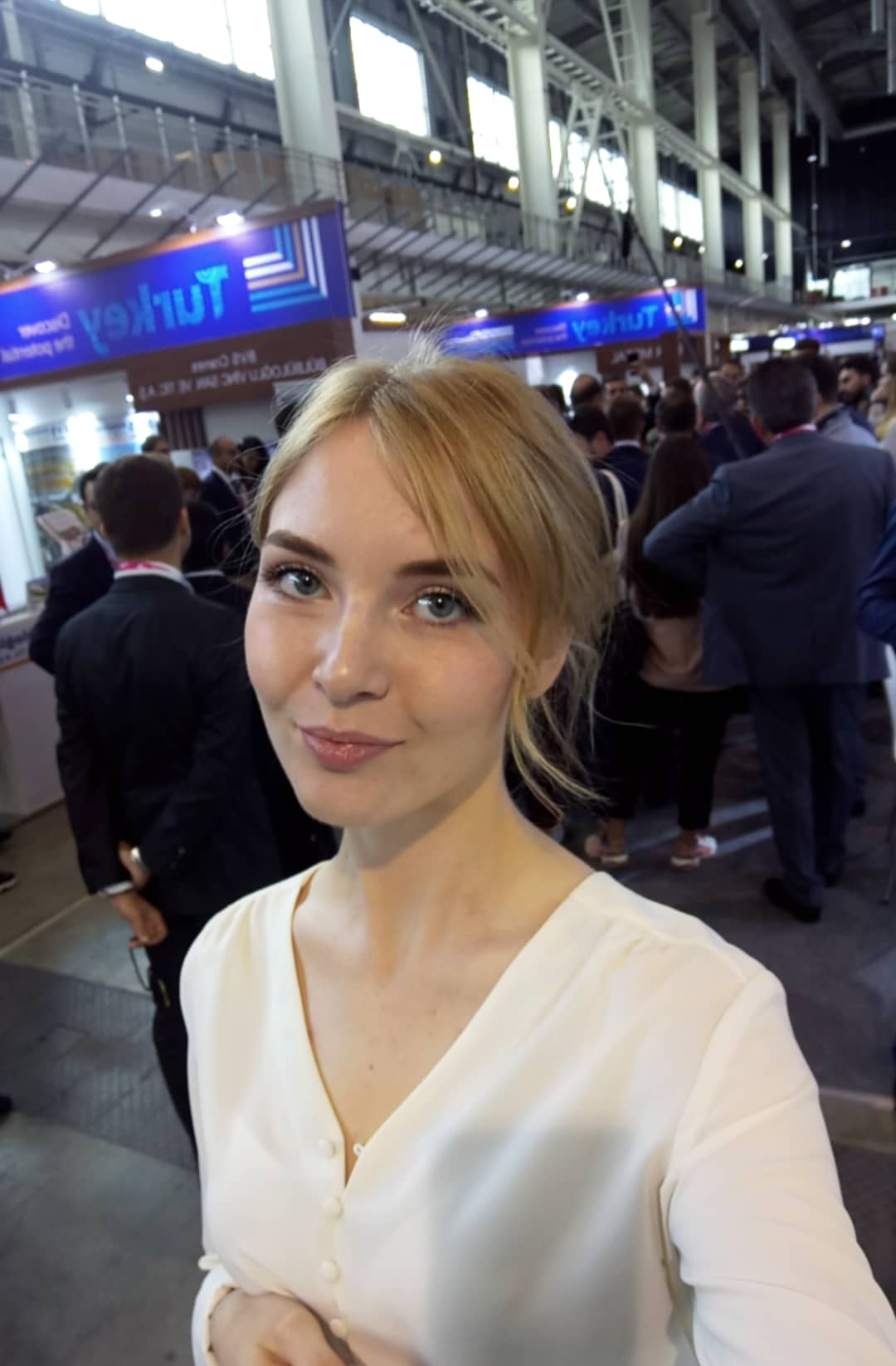 Мира привлекательная девушка из Уссурийска цена от 3000 руб