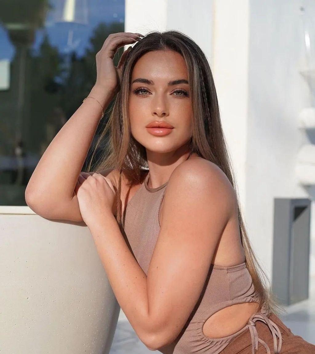 Алла привлекательная девушка из Уссурийска цена от 4000 руб